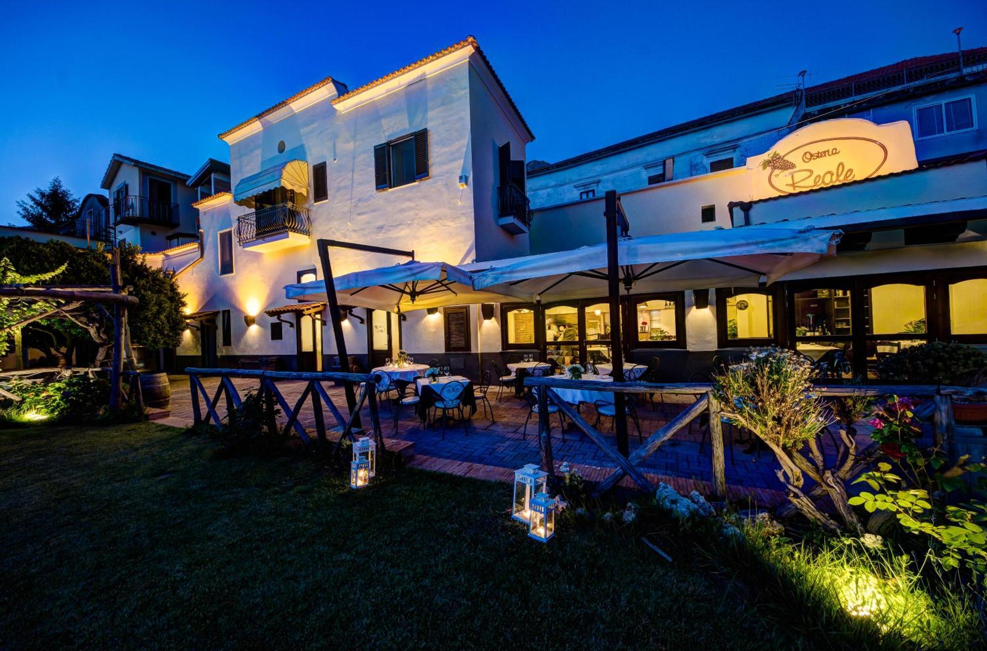 ترامونتي Reale Wine Resort المظهر الخارجي الصورة