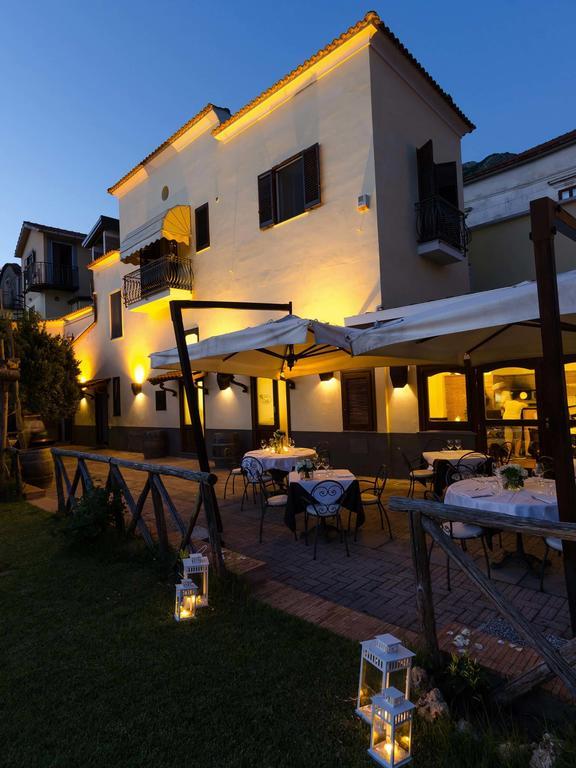 ترامونتي Reale Wine Resort المظهر الخارجي الصورة